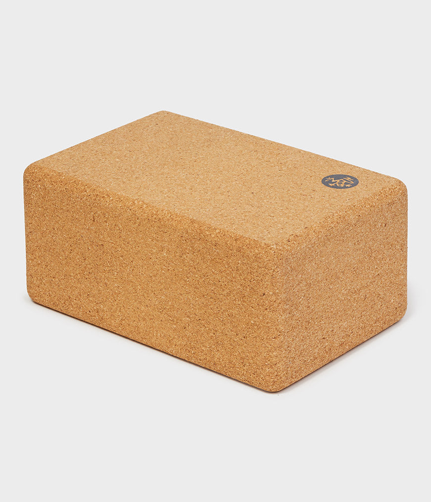 Manduka Cork Yoga Block 22,9 x 15,2 x 10,2cm.900γρ - mykarma.gr