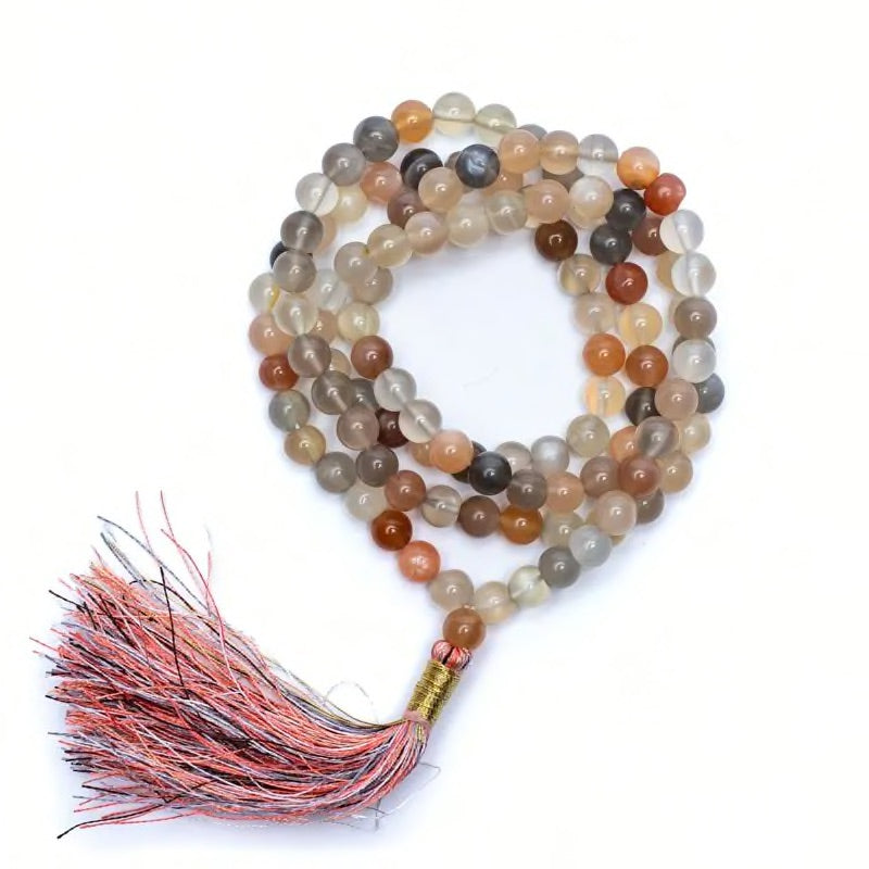 Mala Moonstone-Φεγγαρόπετρα-AA ποιότητας-108 χάντρες + τσάντα.Διαστάσεις: 0,5 cm - mykarma.gr