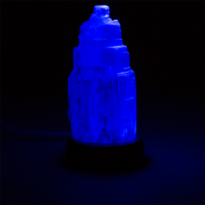 Λάμπα απο Σεληνίτη (Selenite)-λευκή ακατέργαστη επιφάνεια - USB LED φωτίζει σε διάφορα μεταβαλλόμενα χρώματα. Διαστάσεις: 10 εκ.Βάρος:300 γρ - mykarma.gr