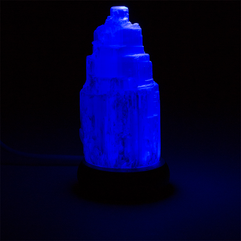 Λάμπα απο Σεληνίτη (Selenite)-λευκή ακατέργαστη επιφάνεια - USB LED φωτίζει σε διάφορα μεταβαλλόμενα χρώματα. Διαστάσεις: 10 εκ.Βάρος:300 γρ - mykarma.gr