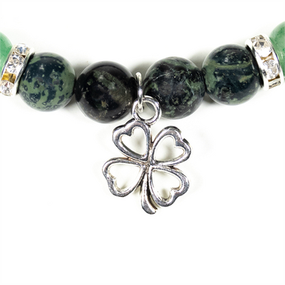 Ελαστικό βραχιόλι από Jasper της Kambaba & πράσινο Aventurine, με τριφύλλι της τύχης.Διαστασεις χάντρας 0,8 εκ. - mykarma.gr