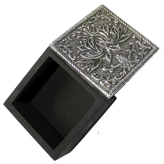 Μικρό Κουτί κοσμημάτων “Lotus”.Διαστάσεις: 6 × 6 × 4 cm Χρώμα:μαύρο. - mykarma.gr