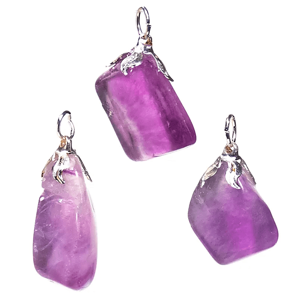 Κρεμαστό Μενταγιόν από Μωβ Φθορίτη (Purple Fluorite).Διαστάσεις: 2 εκ.(Η συσκευασία περιέχει 1 τεμάχιο) - mykarma.gr