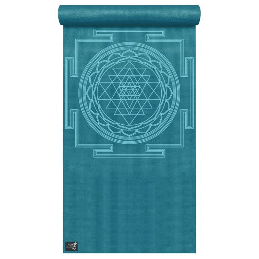 Yogistar - Στρώμα γιόγκα “Basic Sri Yantra” (Petrol). Διαστάσεις: 183 εκ x 61 εκ x 4 mm Βάρος: 1,1 kg - mykarma.gr